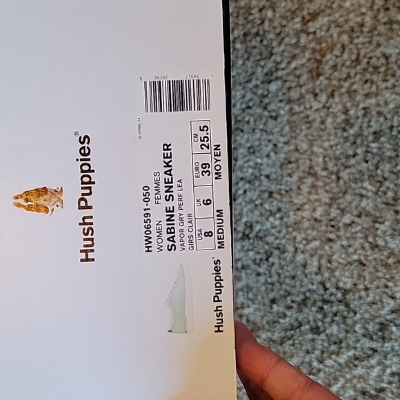 Sneaker - Picture 4 of 4